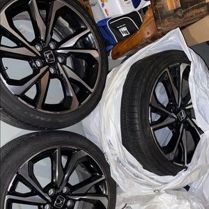 Meet your Posher, Caitlynn